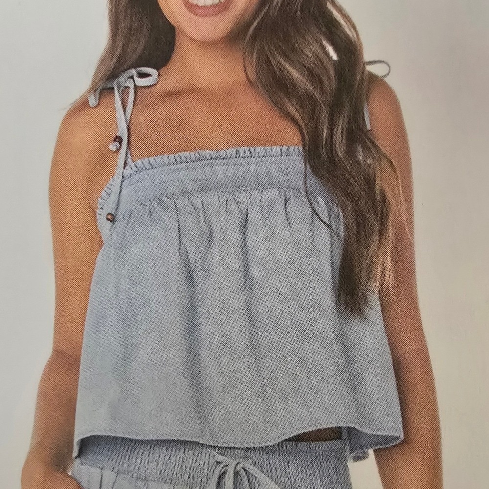 Celebrity Pink Womens XXL Light Wash Denim Tie Strap Cami Smocked Ruffle Top NWT